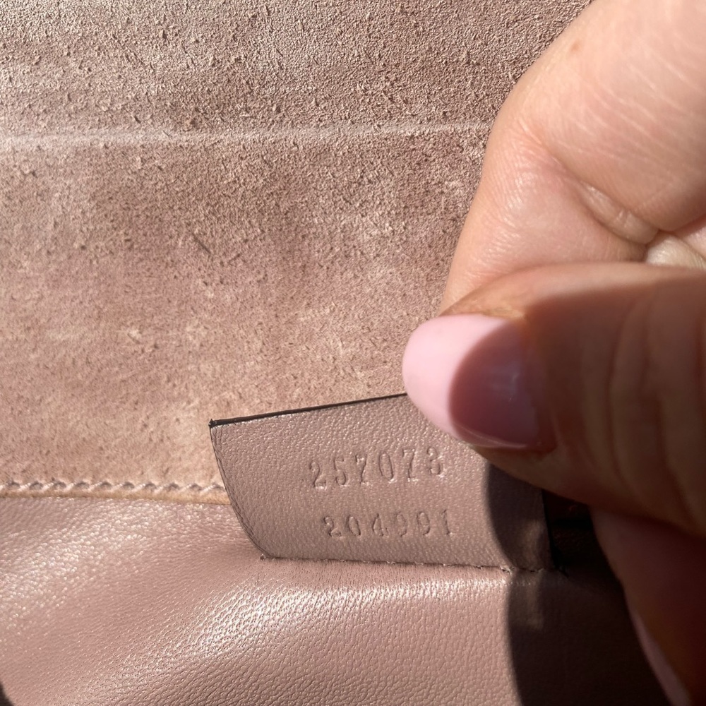 Gucci clutch - Picture 11 of 16